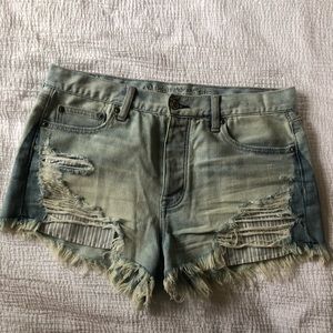 American Eagle vintage high rise festival short